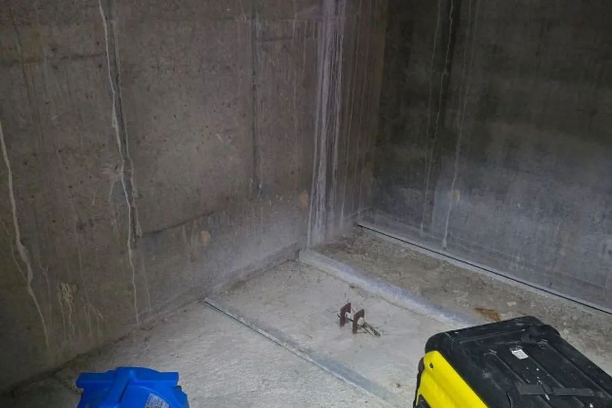 Ventilation ducting running into the confined space entry point